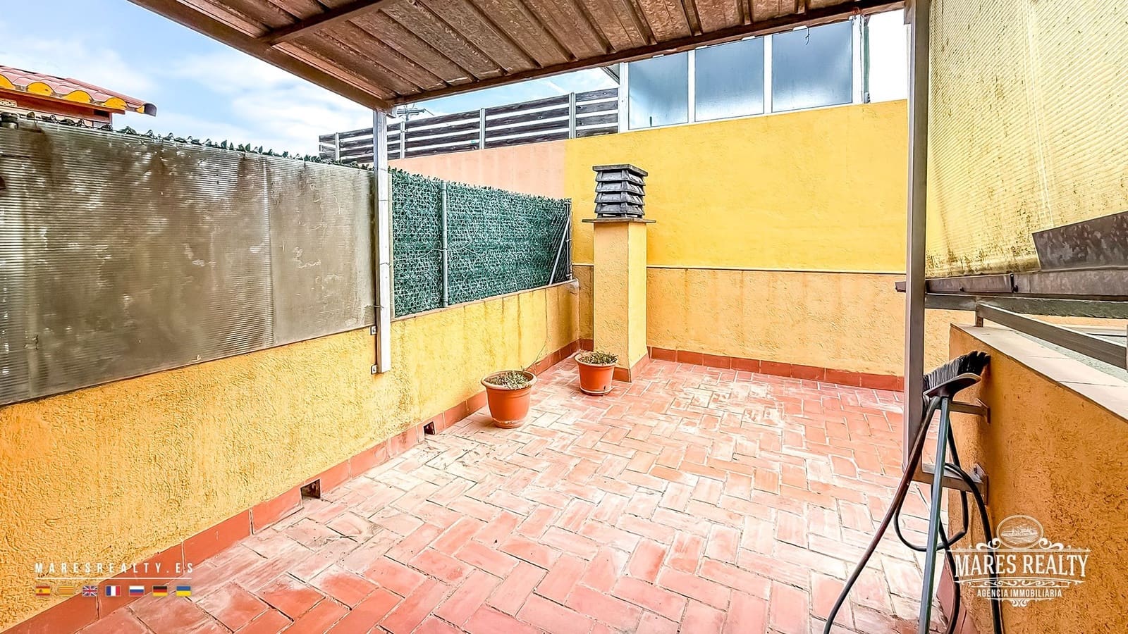 2 bedroom Flat for sale in Lloret de Mar - € 233,000 (Ref: 9981791)
