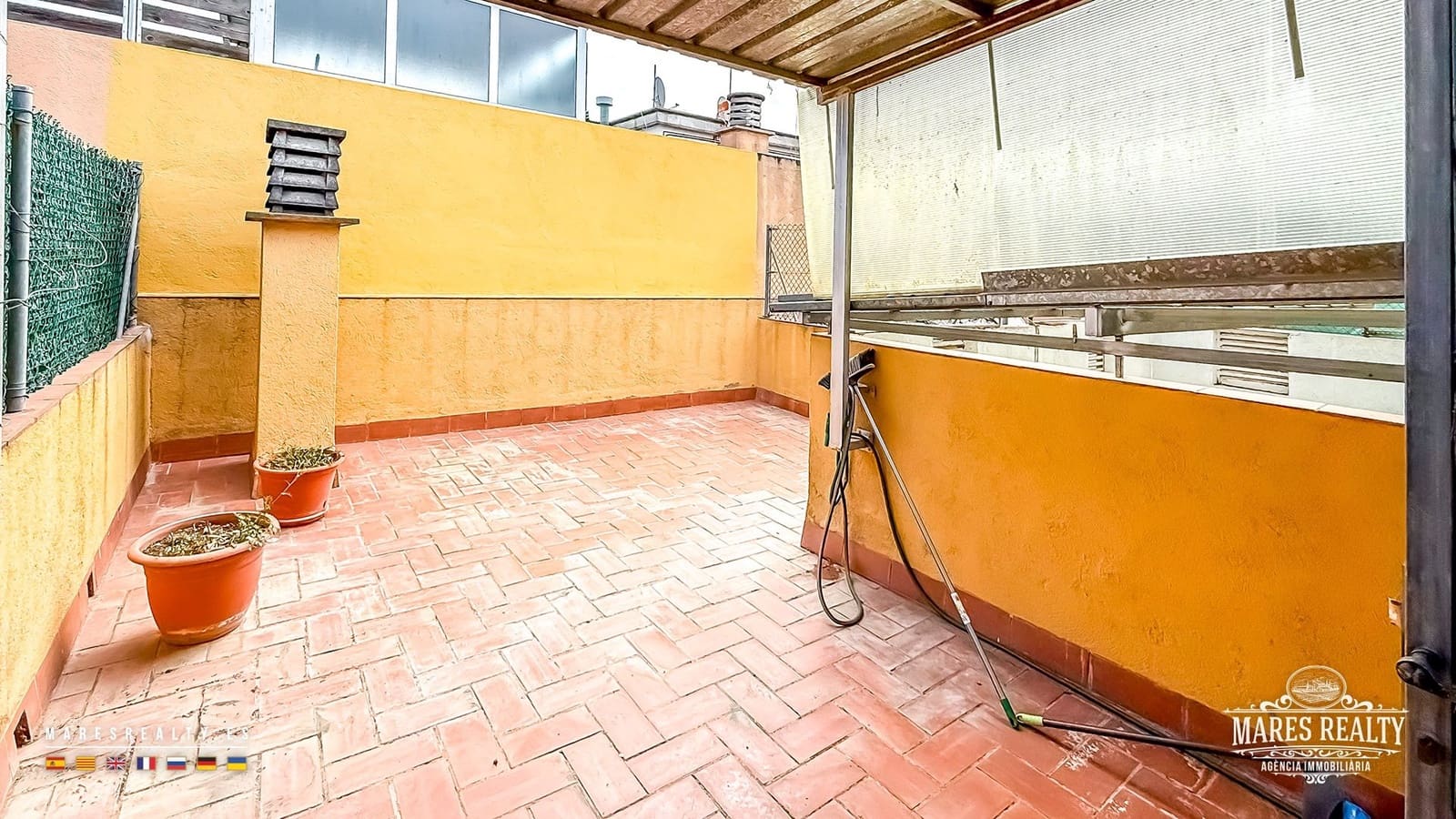 2 bedroom Flat for sale in Lloret de Mar - € 233,000 (Ref: 9981791)