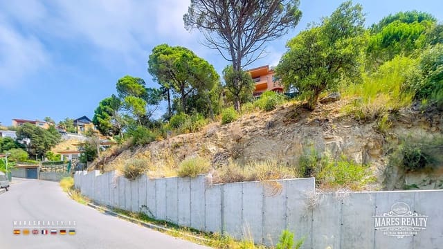 Ubebygd land til salgs i Roca Grossa, Lloret de Mar - € 145 000 (Ref: 9993784)