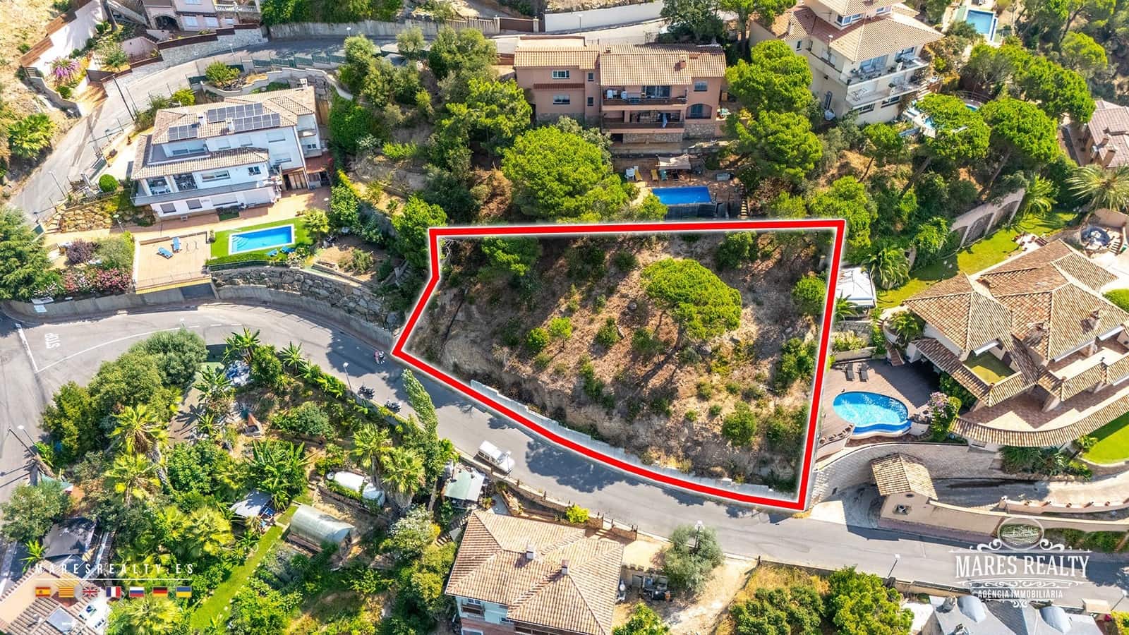 Rakentamaton maa myytävänä paikassa Lloret de Mar - 145 000 € (Ref: 9993784)