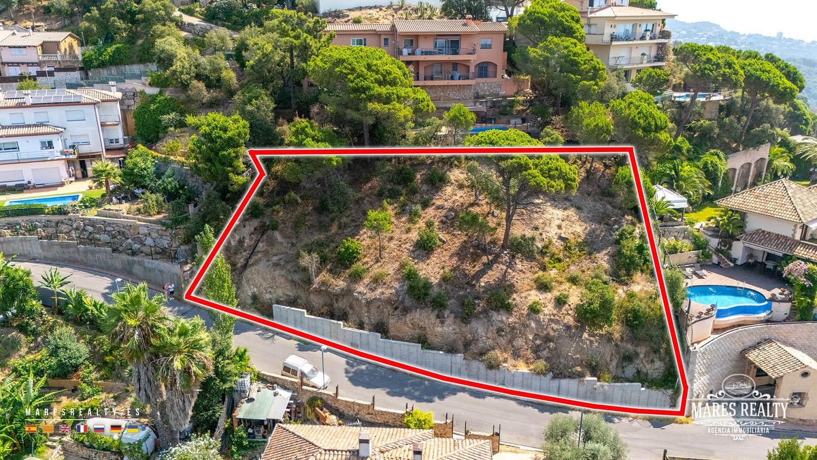 Rakentamaton maa myytävänä paikassa Lloret de Mar - 145 000 € (Ref: 9993784)