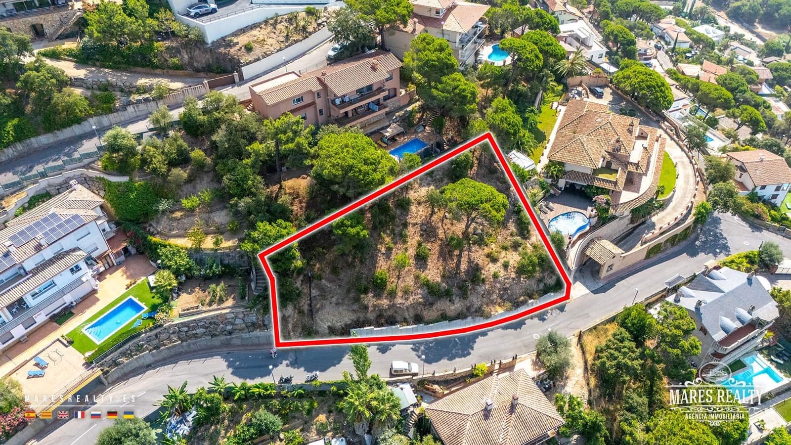 Rakentamaton maa myytävänä paikassa Lloret de Mar - 145 000 € (Ref: 9993784)