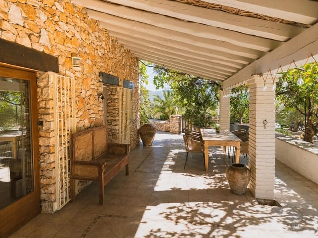 4 Zimmer Villa zu verkaufen in Rasquera mit Pool - 780.000 € (Ref: 10127321)