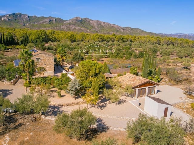 4 Zimmer Villa zu verkaufen in Rasquera mit Pool - 780.000 € (Ref: 10127321)