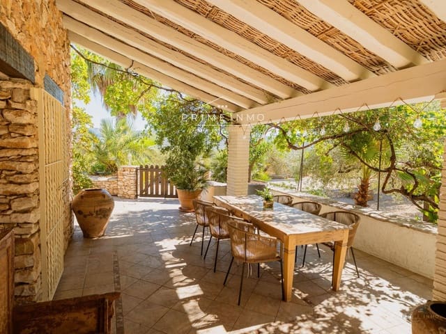 4 Zimmer Villa zu verkaufen in Rasquera mit Pool - 780.000 € (Ref: 10127321)