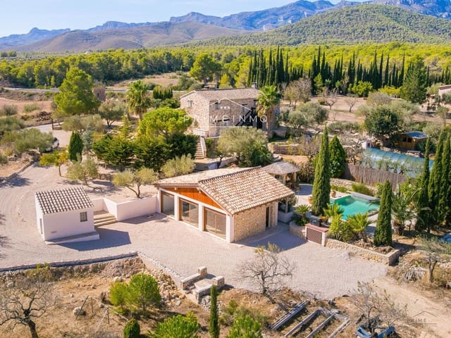 4 Zimmer Villa zu verkaufen in Rasquera mit Pool - 780.000 € (Ref: 10127321)