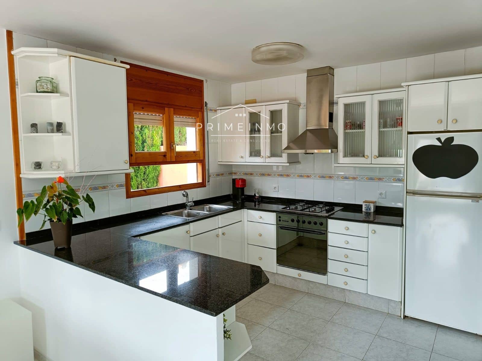 5 chambre Villa/Maison à vendre à Calafat avec piscine garage - 350 000 € (Ref: 7532670)