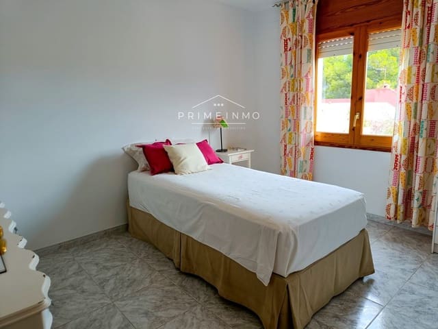 5 sypialnia Willa na sprzedaż w Calafat, L'Ametlla de Mar z basenem garażem - 350 000 € (Ref: 7532670)