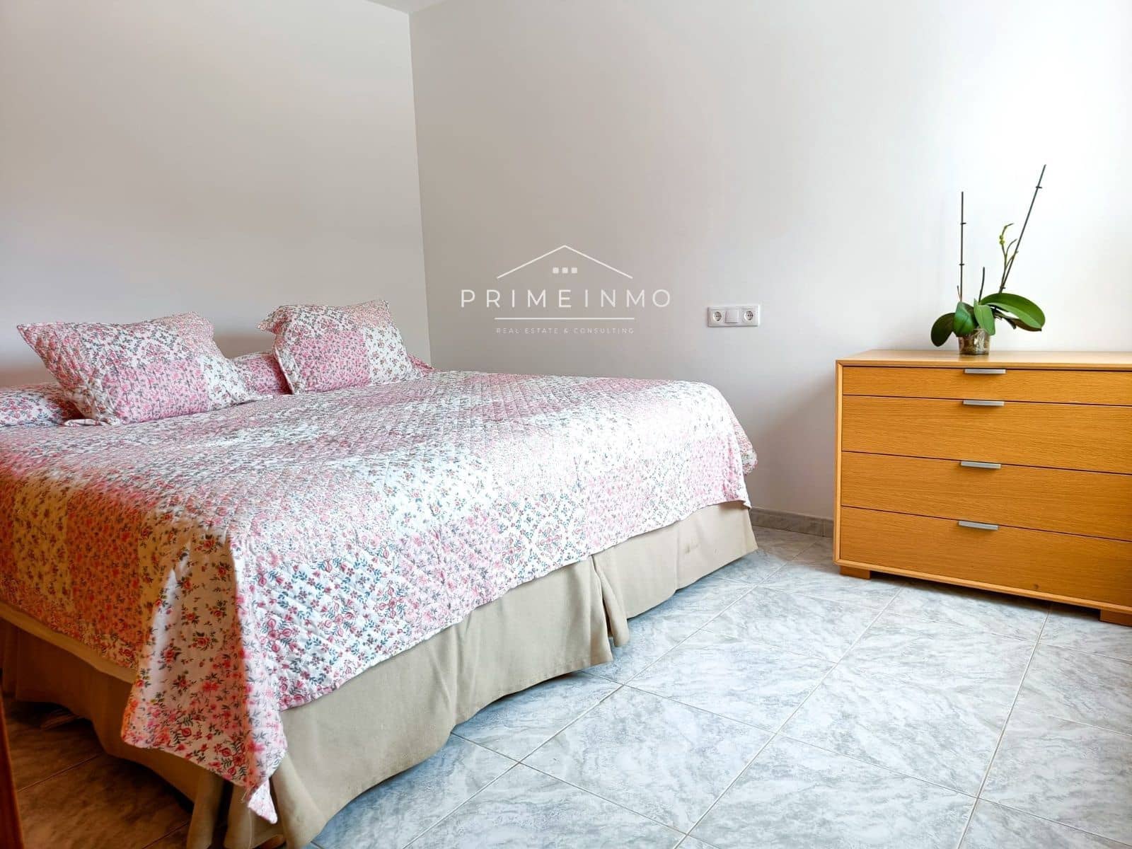 5 chambre Villa/Maison à vendre à Calafat avec piscine garage - 350 000 € (Ref: 7532670)