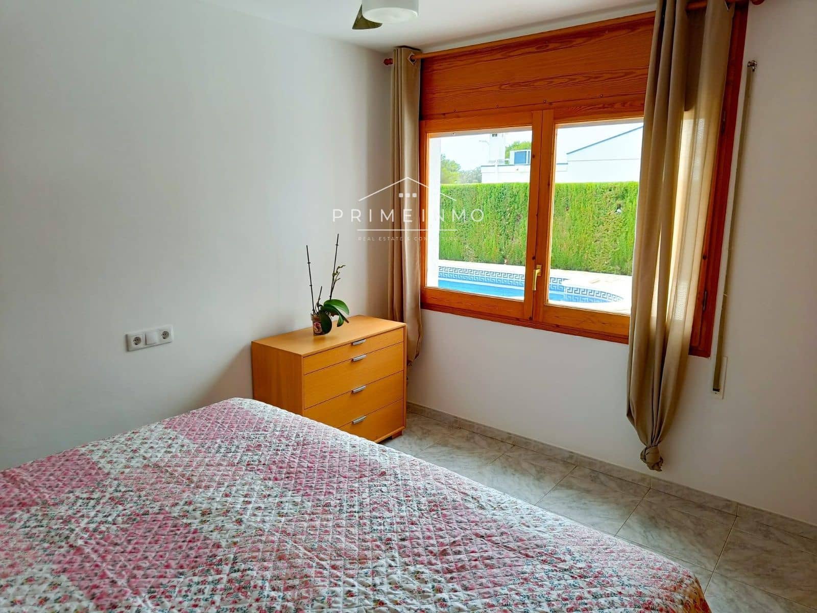 5 chambre Villa/Maison à vendre à Calafat avec piscine garage - 350 000 € (Ref: 7532670)