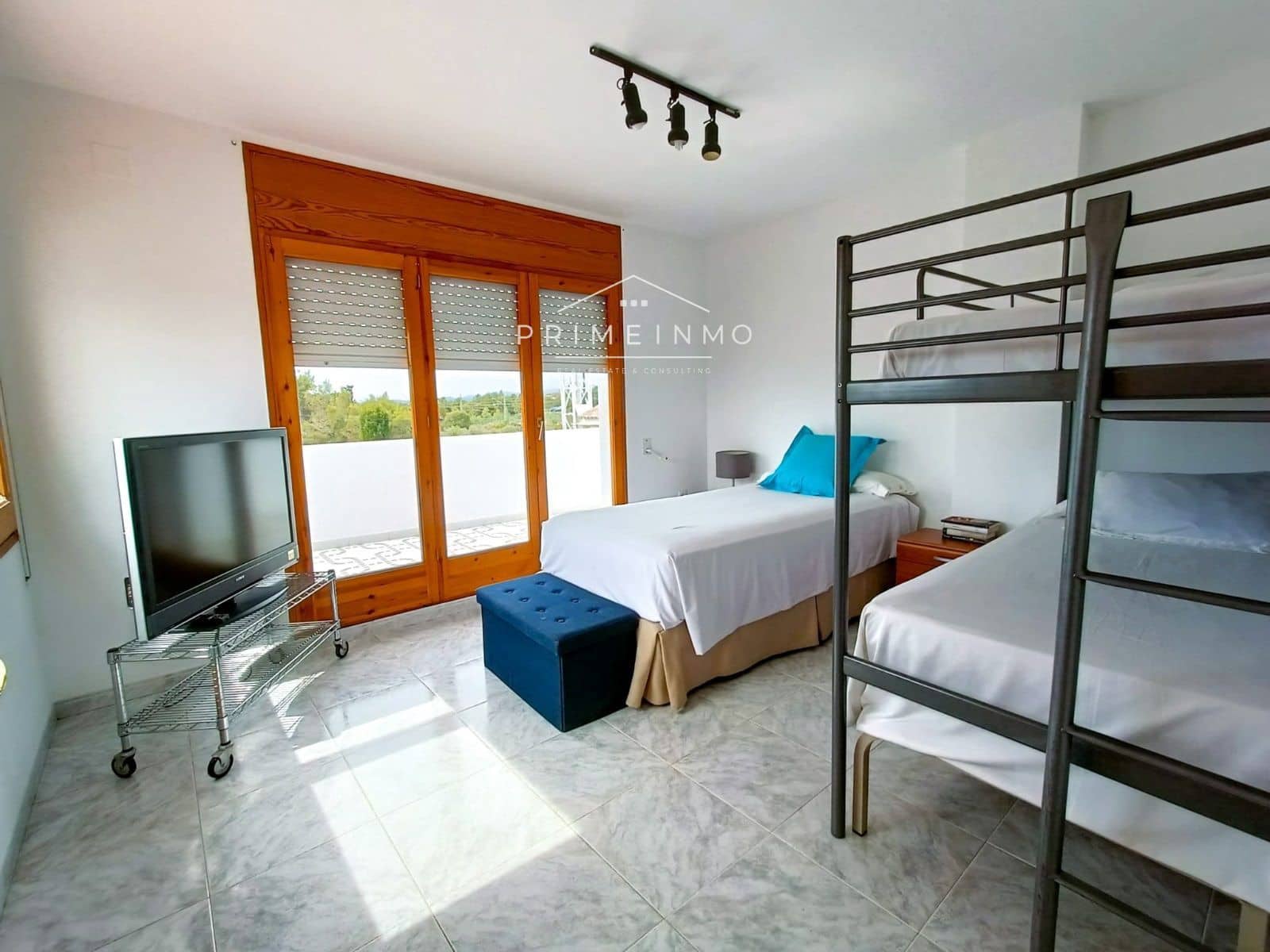 5 chambre Villa/Maison à vendre à Calafat avec piscine garage - 350 000 € (Ref: 7532670)