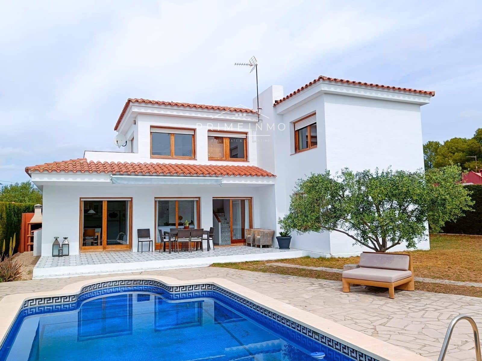 5 chambre Villa/Maison à vendre à Calafat avec piscine garage - 350 000 € (Ref: 7532670)