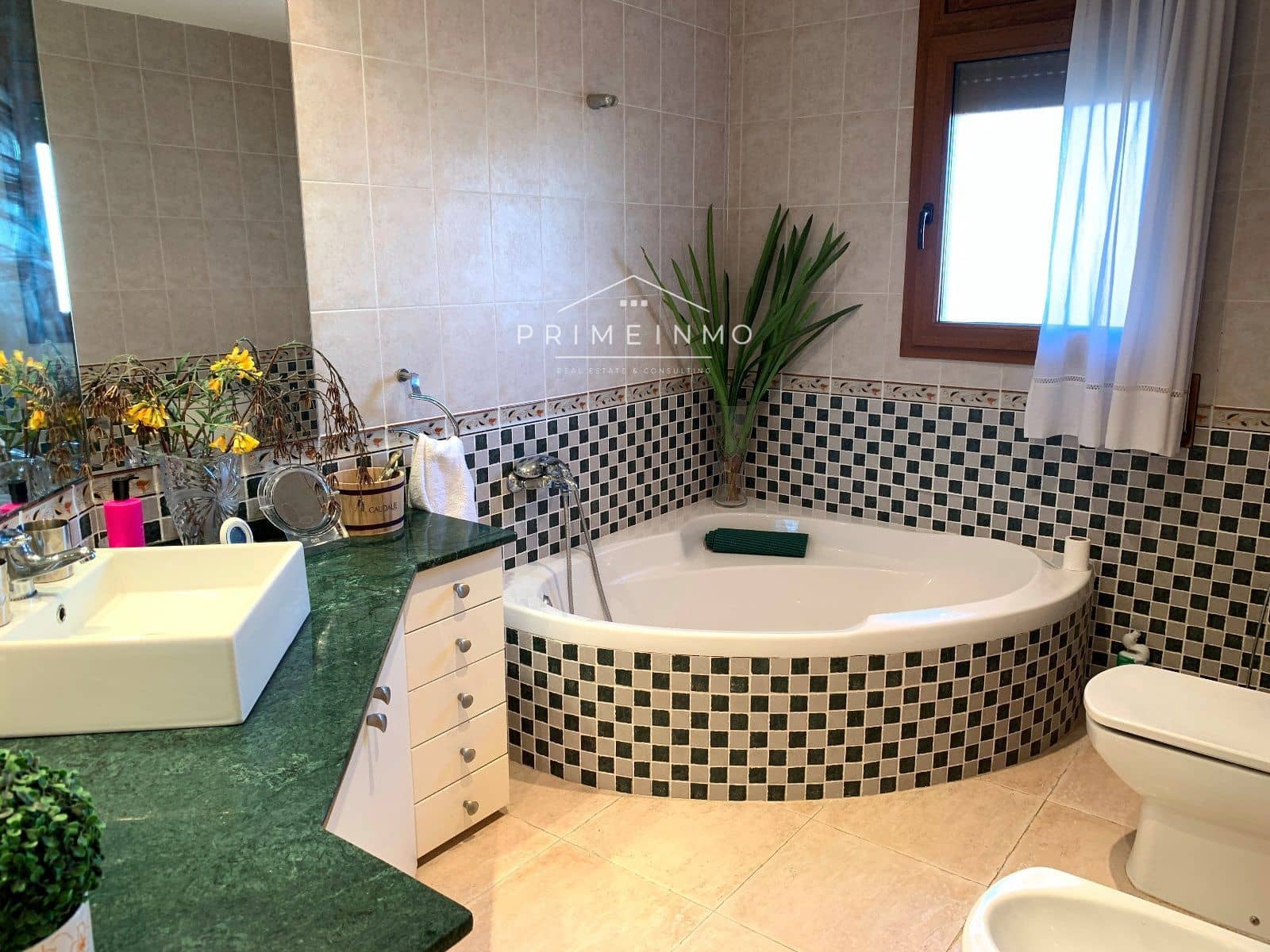 5 slaapkamer Villa te koop in Deltebre met zwembad garage - € 415.000 (Ref: 8048317)