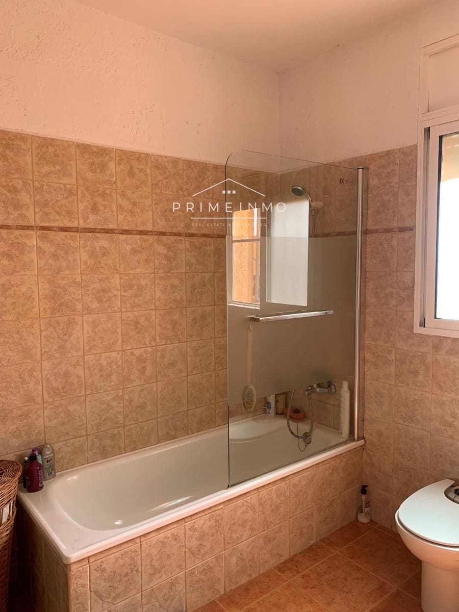 10 soverom Villa til salgs i Camarles med svømmebasseng garasje - € 621 000 (Ref: 8182351)