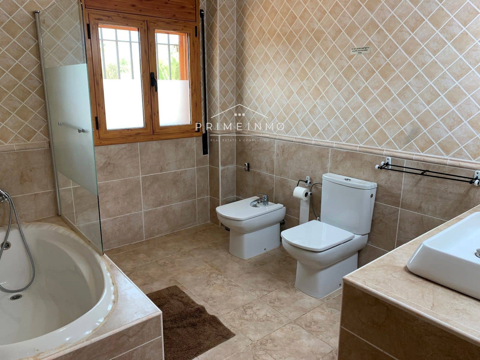 10 soverom Villa til salgs i Camarles med svømmebasseng garasje - € 621 000 (Ref: 8182351)