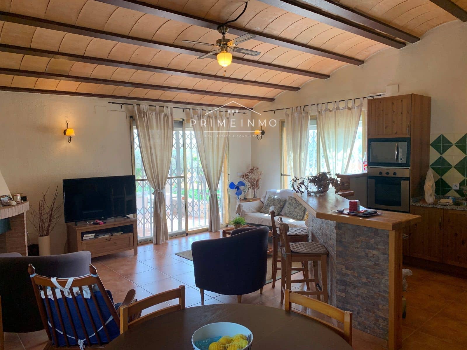 10 soverom Villa til salgs i Camarles med svømmebasseng garasje - € 621 000 (Ref: 8182351)