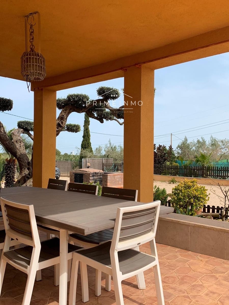 10 soverom Villa til salgs i Camarles med svømmebasseng garasje - € 621 000 (Ref: 8182351)