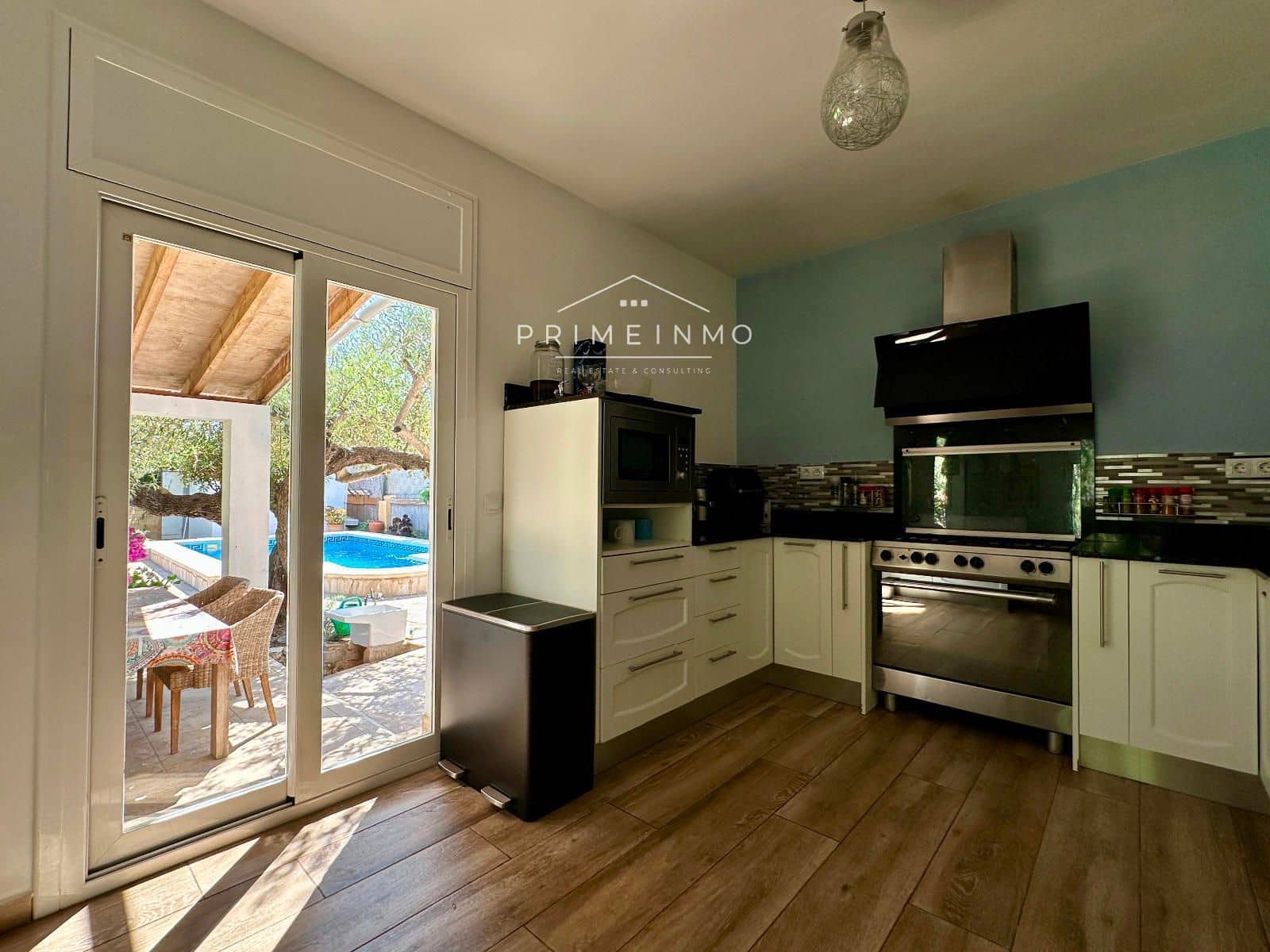 3 sovrum Villa till salu i L'Ametlla de Mar med pool - 350 000 € (Ref: 9024942)