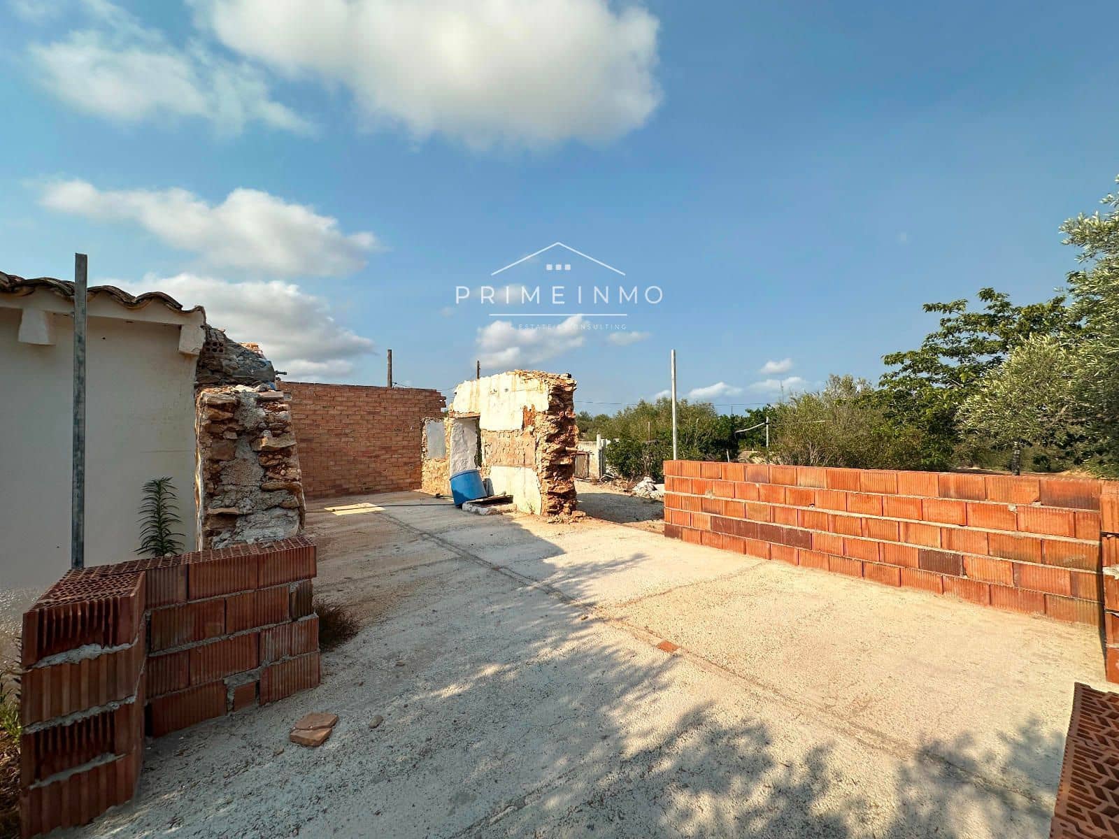 Grunde uden byggetilladelser til salg i L'Ampolla - € 95.000 (Ref: 9111615)