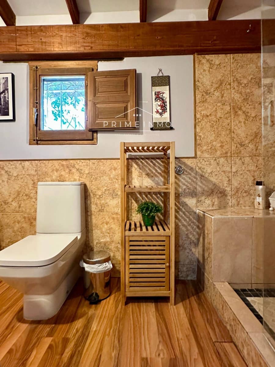 5 bedroom Villa for sale in Camarles - € 435,000 (Ref: 9261990)