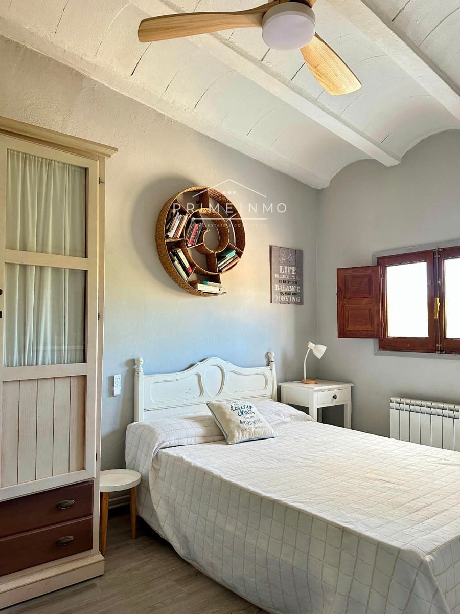 5 bedroom Villa for sale in Camarles - € 435,000 (Ref: 9261990)