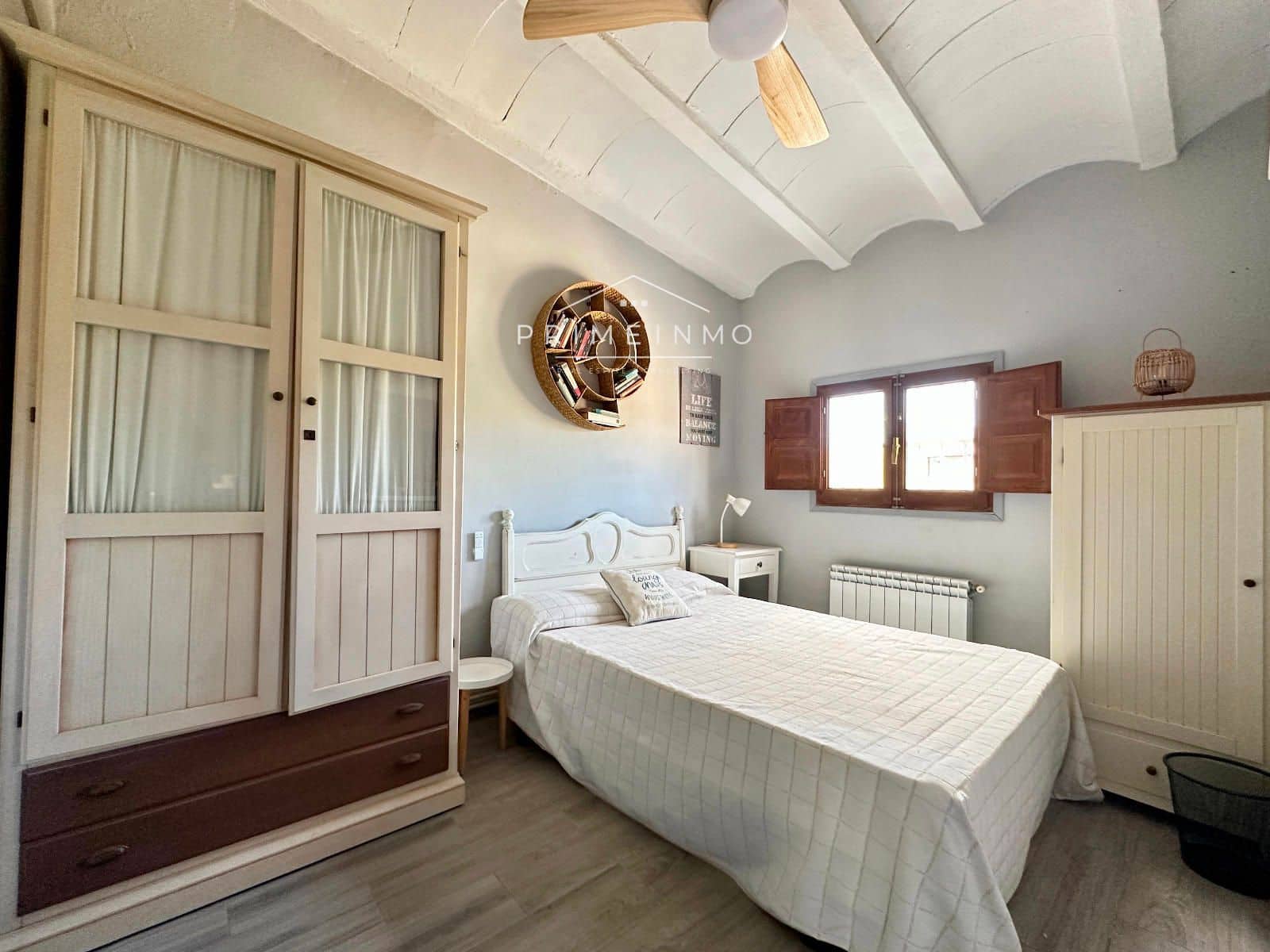 5 bedroom Villa for sale in Camarles - € 435,000 (Ref: 9261990)