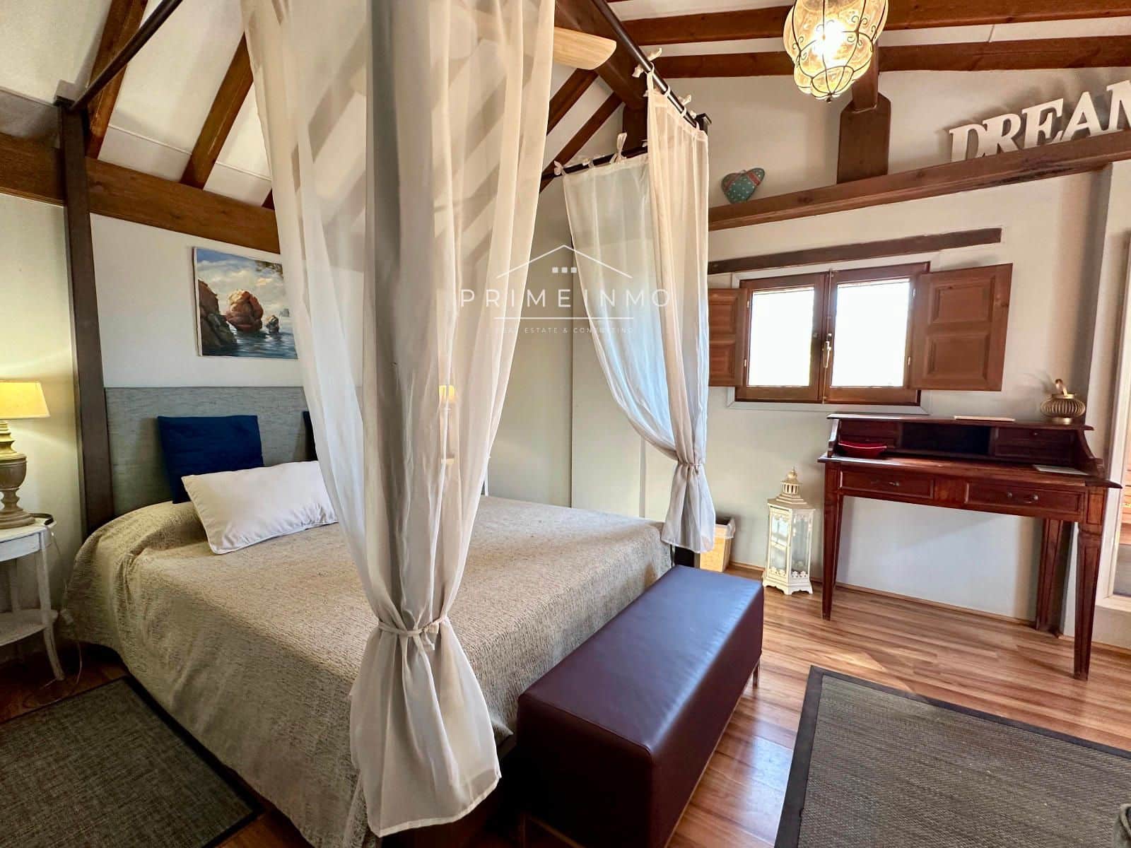 5 bedroom Villa for sale in Camarles - € 435,000 (Ref: 9261990)