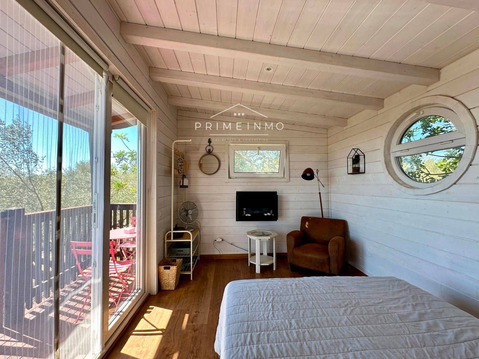 5 bedroom Villa for sale in Camarles - € 435,000 (Ref: 9261990)