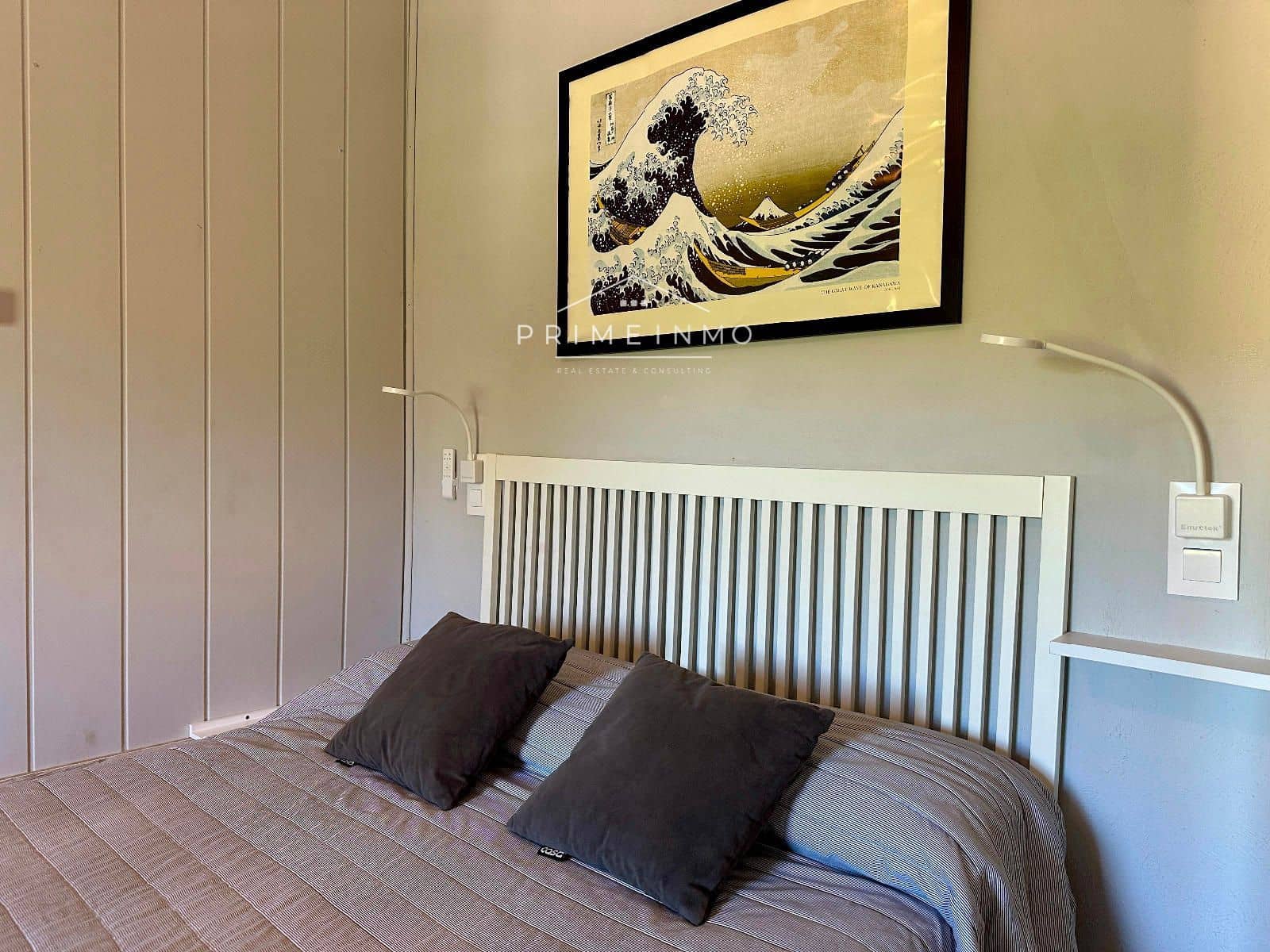 5 bedroom Villa for sale in Camarles - € 435,000 (Ref: 9261990)