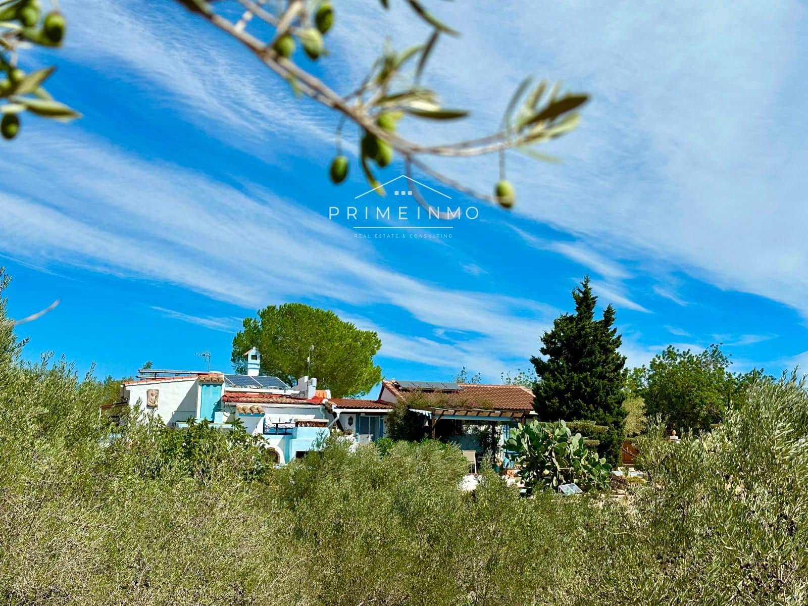 5 bedroom Villa for sale in Camarles - € 435,000 (Ref: 9261990)