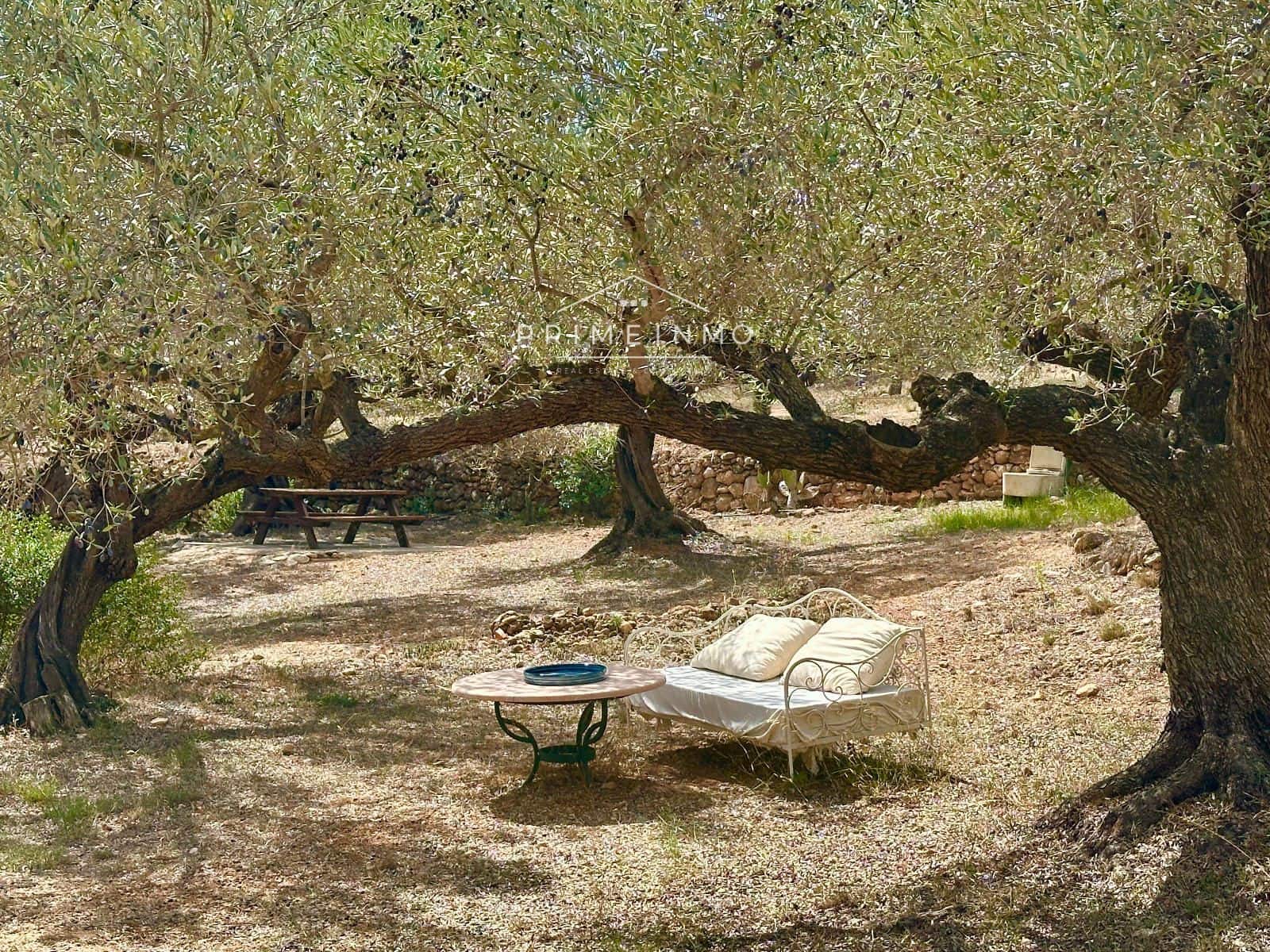 5 bedroom Villa for sale in Camarles - € 435,000 (Ref: 9261990)