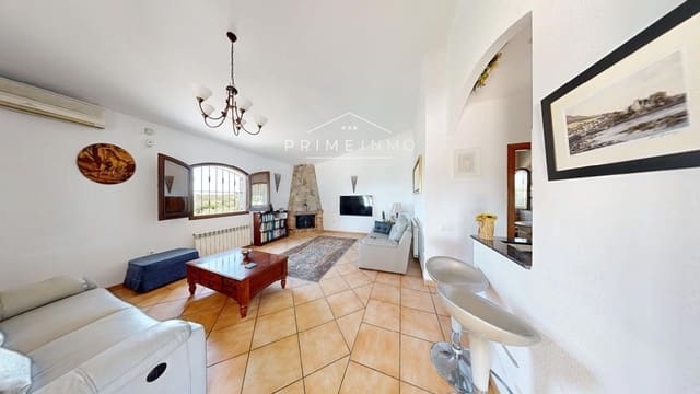 3 bedroom Villa for sale in El Perelló with pool garage - € 465,000 (Ref: 9275231)