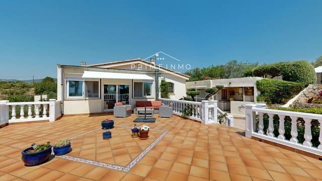 3 bedroom Villa for sale in El Perelló with pool garage - € 465,000 (Ref: 9275231)