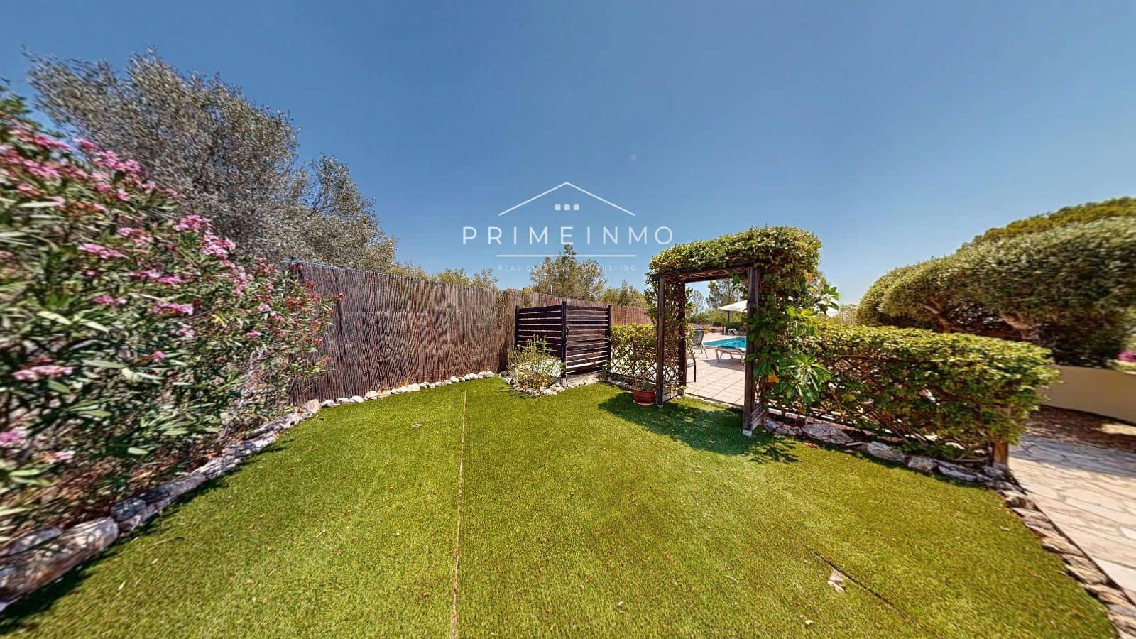 3 soveværelse Villa til salg i El Perello med swimmingpool garage - € 465.000 (Ref: 9275231)