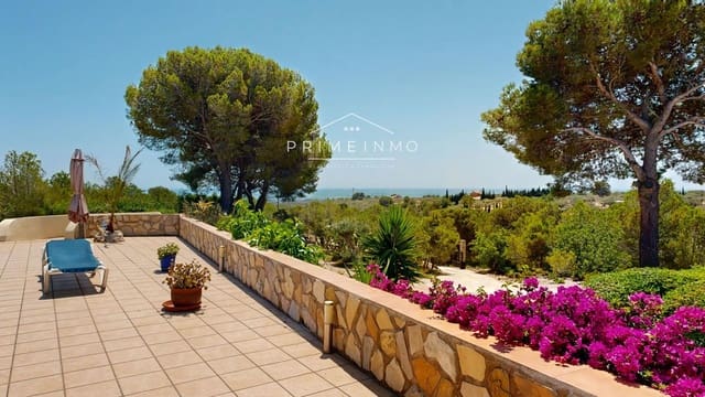 3 bedroom Villa for sale in El Perelló with pool garage - € 465,000 (Ref: 9275231)