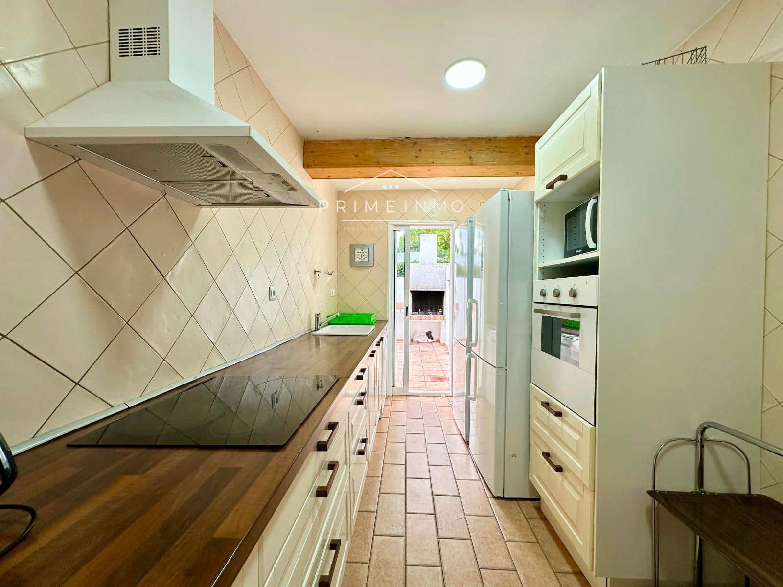 5 Zimmer Villa zu verkaufen in Calafat mit Pool Garage - 420.000 € (Ref: 9311858)