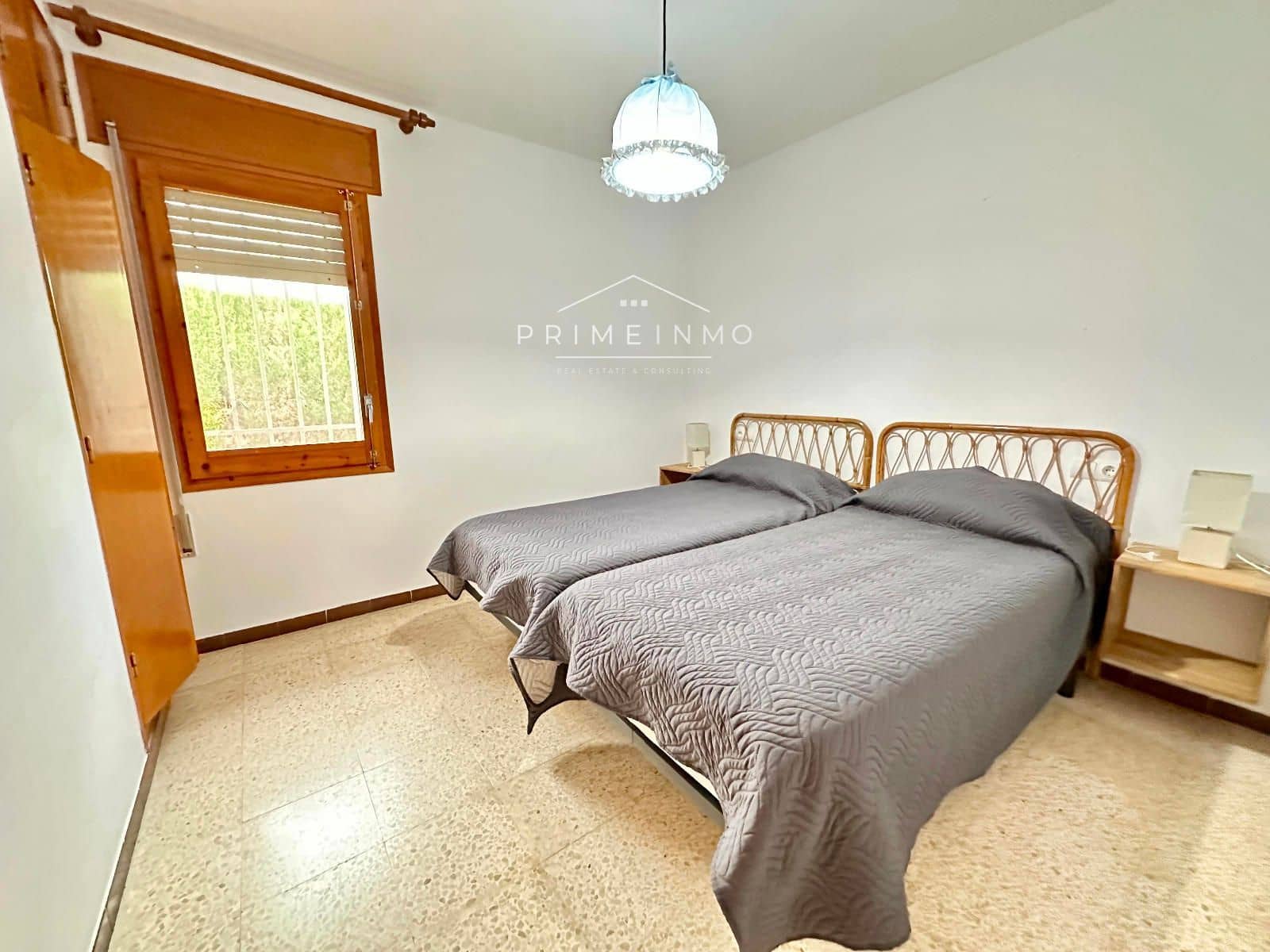 5 Zimmer Villa zu verkaufen in Calafat mit Pool Garage - 420.000 € (Ref: 9311858)