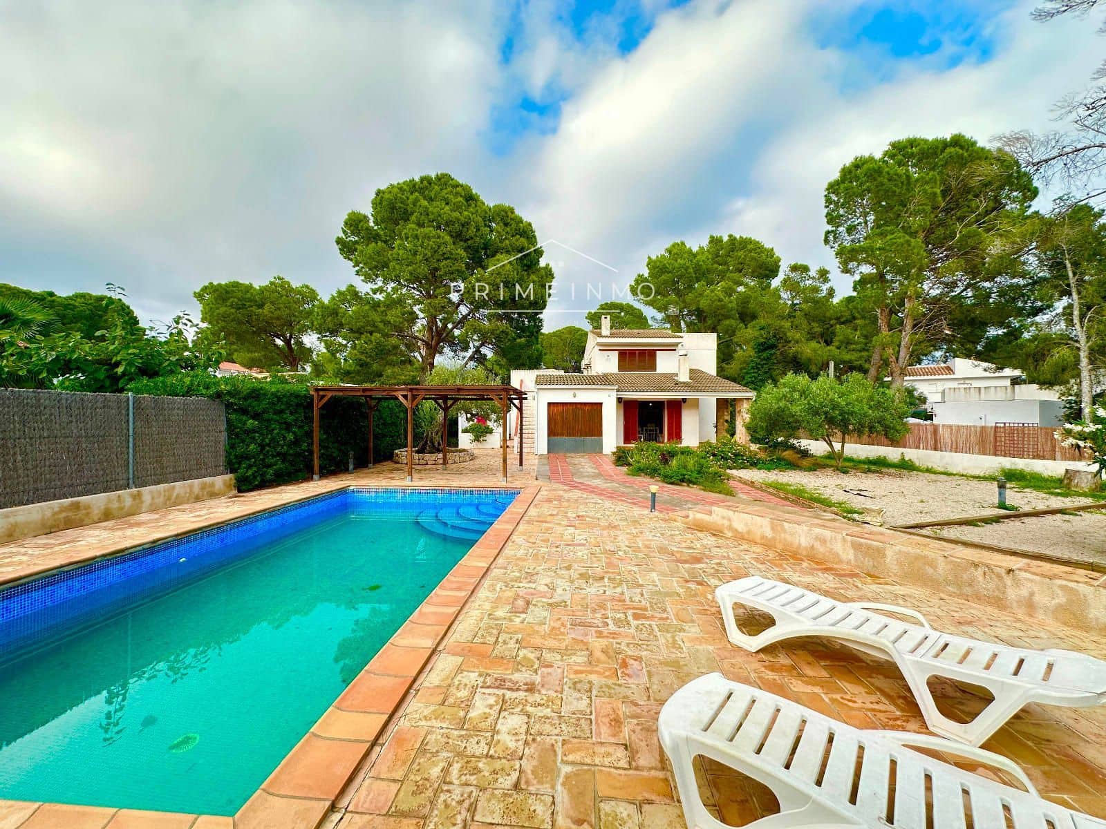 5 Zimmer Villa zu verkaufen in Calafat mit Pool Garage - 420.000 € (Ref: 9311858)