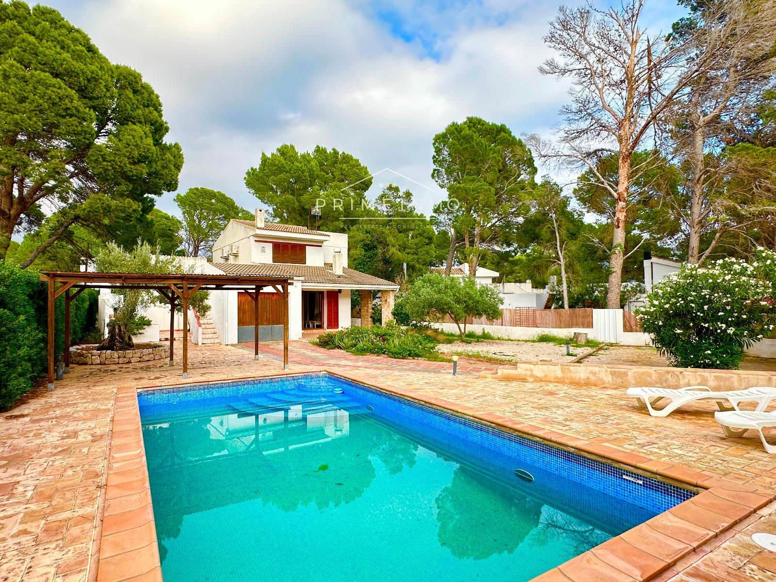 5 Zimmer Villa zu verkaufen in Calafat mit Pool Garage - 420.000 € (Ref: 9311858)