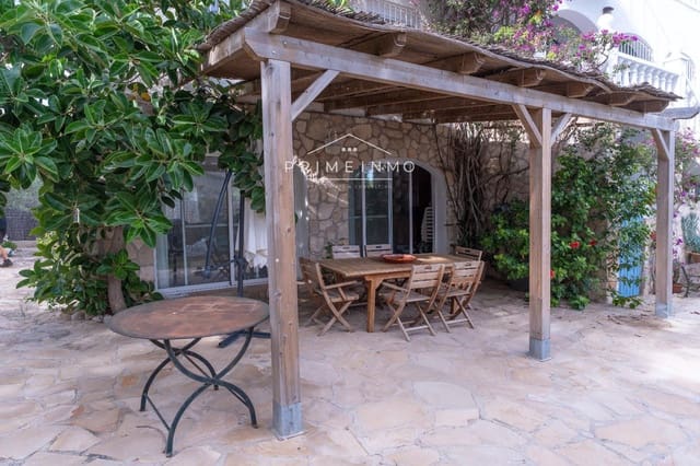 5 soverom Villa til salgs i L'Ametlla de Mar med svømmebasseng garasje - € 1 195 000 (Ref: 9352994)