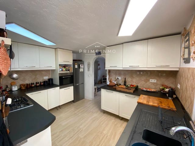 5 Zimmer Villa zu verkaufen in El Perelló mit Pool Garage - 399.500 € (Ref: 9462845)