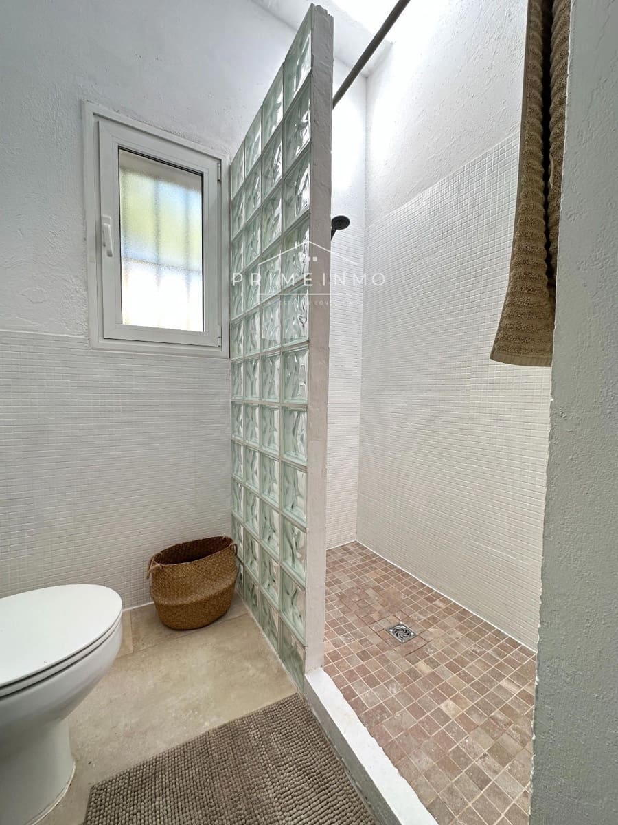 5 bedroom Villa for sale in Tortosa with pool - € 409,000 (Ref: 9819339)