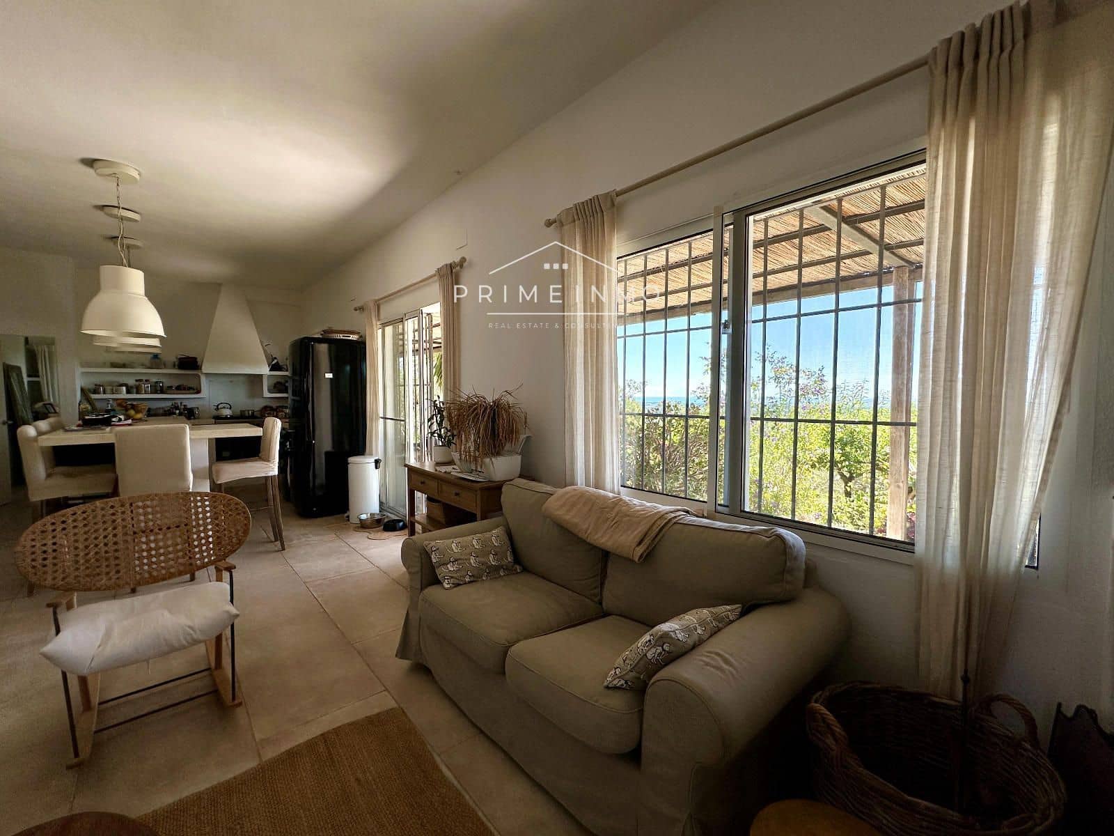 5 bedroom Villa for sale in Tortosa with pool - € 409,000 (Ref: 9819339)