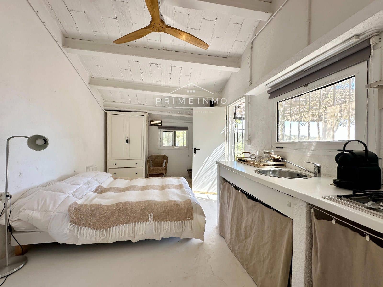 5 bedroom Villa for sale in Tortosa with pool - € 409,000 (Ref: 9819339)