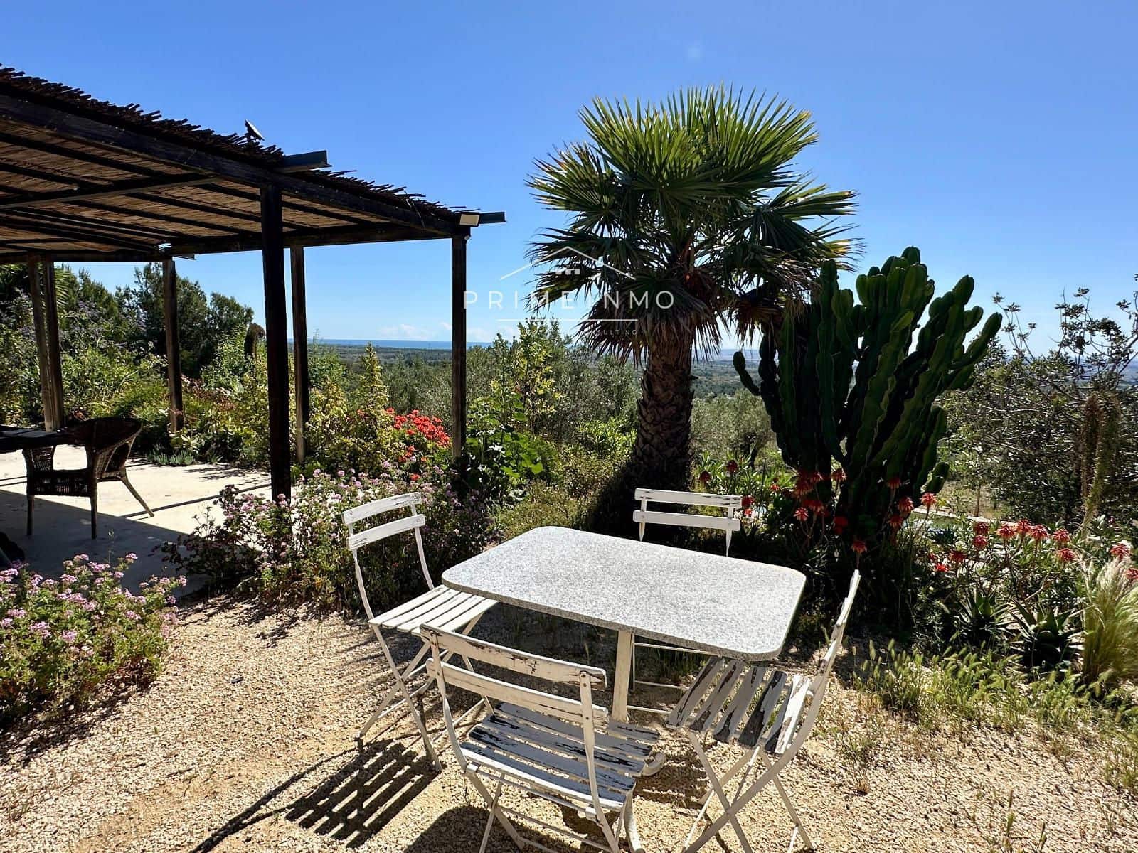 5 bedroom Villa for sale in Tortosa with pool - € 409,000 (Ref: 9819339)