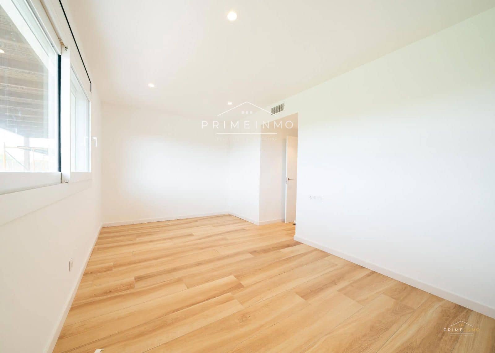 4 soveværelse Villa til salg i L'Ametlla de Mar med swimmingpool - € 639.950 (Ref: 9961720)