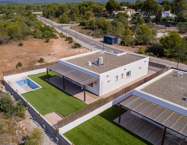 4 soveværelse Villa til salg i L'Ametlla de Mar med swimmingpool - € 639.950 (Ref: 9961720)