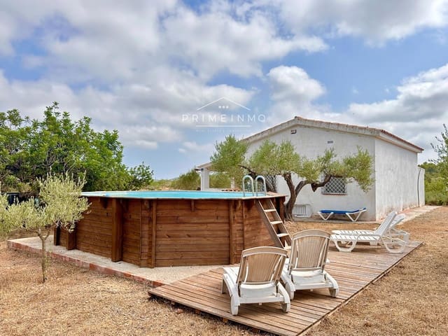 3 bedroom Villa for sale in El Perelló with pool - € 209,000 (Ref: 9984068)