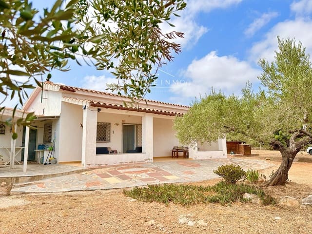 3 bedroom Villa for sale in El Perelló with pool - € 209,000 (Ref: 9984068)