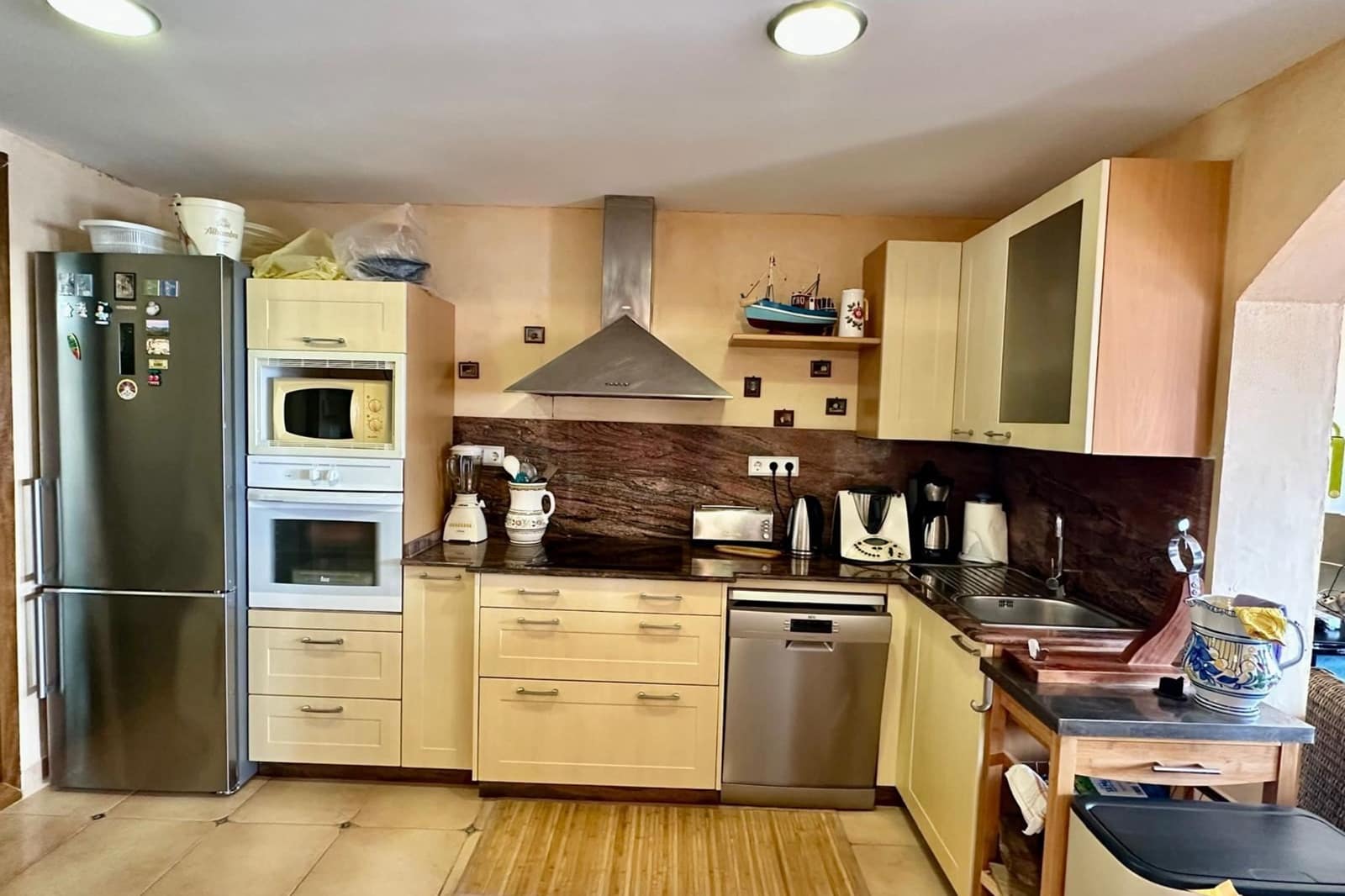 4 soveværelse Byhus til salg i Los Urrutias med swimmingpool - € 349.000 (Ref: 10004763)